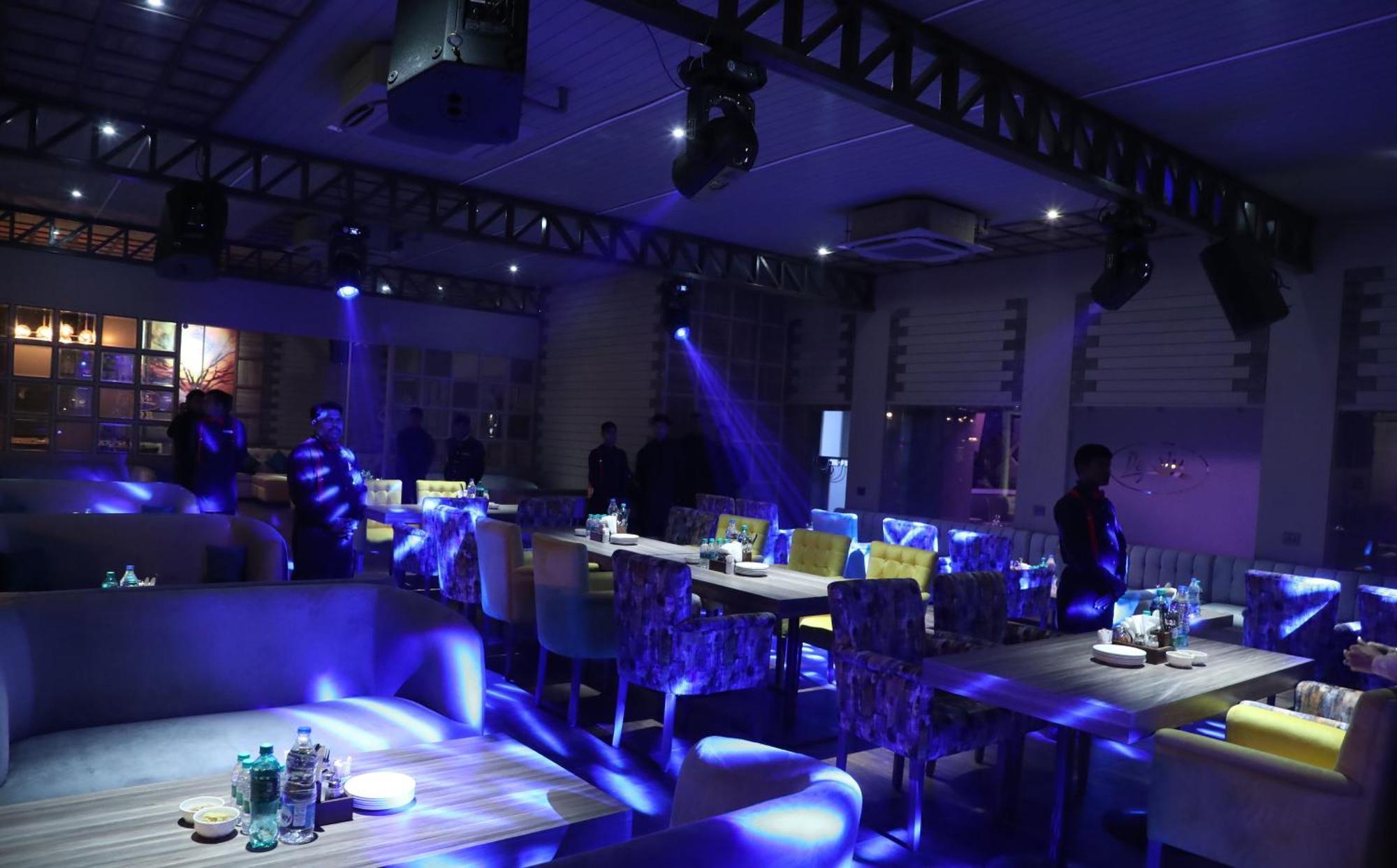 בארילי Hotel Swarn Towers מראה חיצוני תמונה